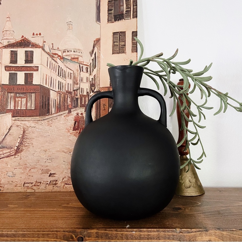 Black Metal Vase Vessel With Handles